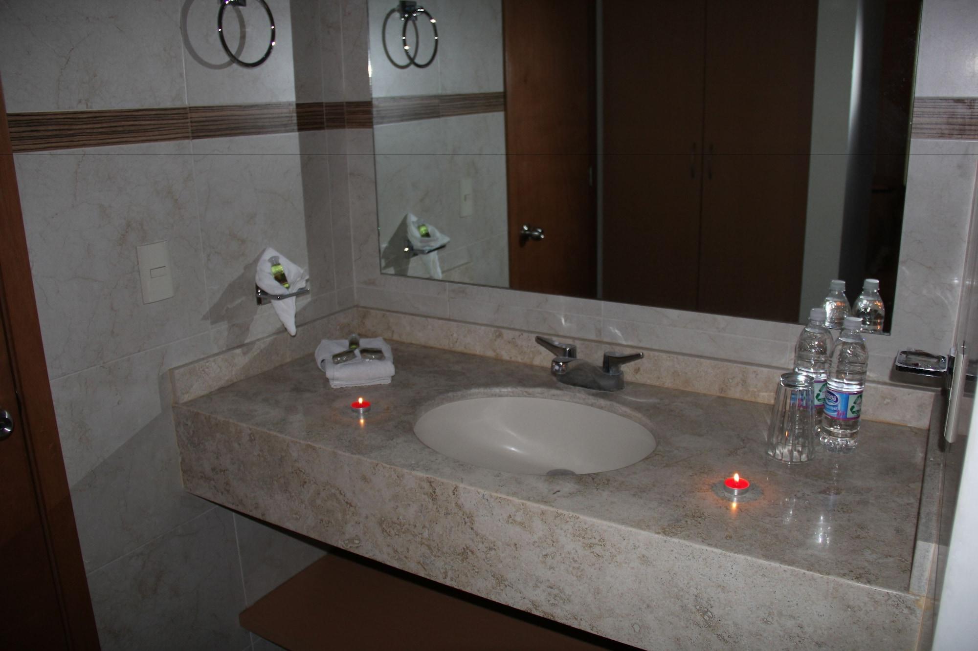 Hotel Real Zapopan Extérieur photo