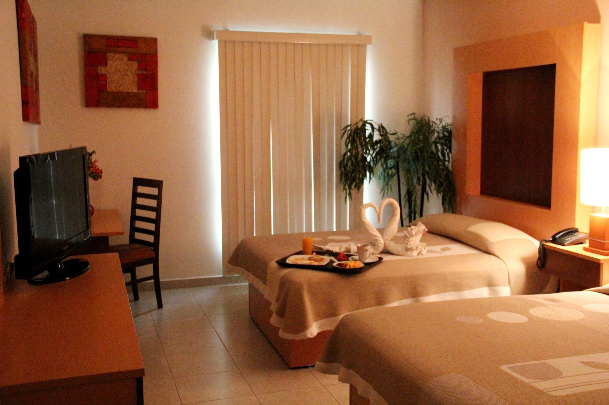Hotel Real Zapopan Extérieur photo